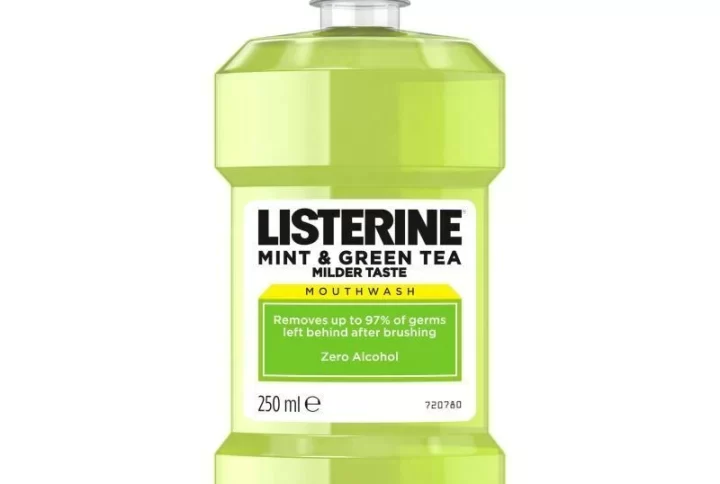 Listerine mint & green tea mouthwash 